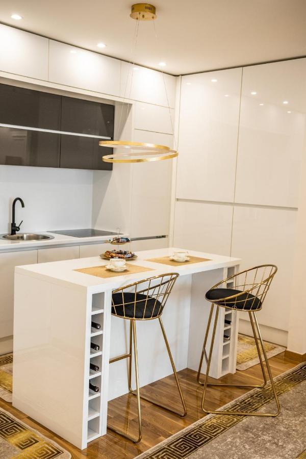טוזלה Luxury Apartment Karic Free Parking מראה חיצוני תמונה