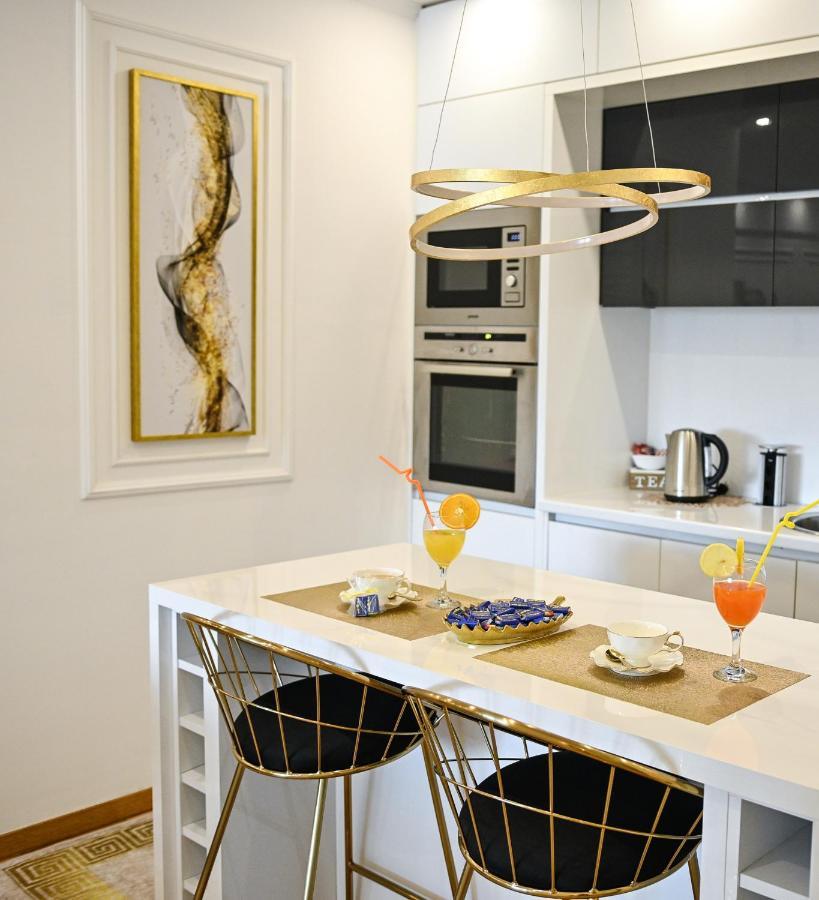 טוזלה Luxury Apartment Karic Free Parking מראה חיצוני תמונה