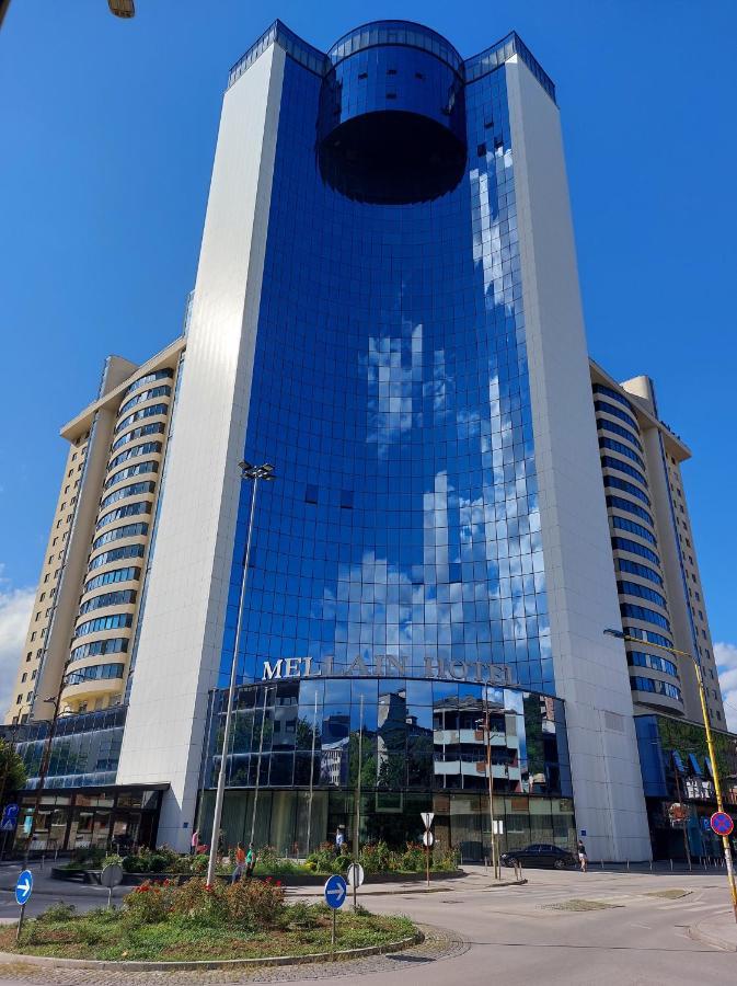 טוזלה Luxury Apartment Karic Free Parking מראה חיצוני תמונה