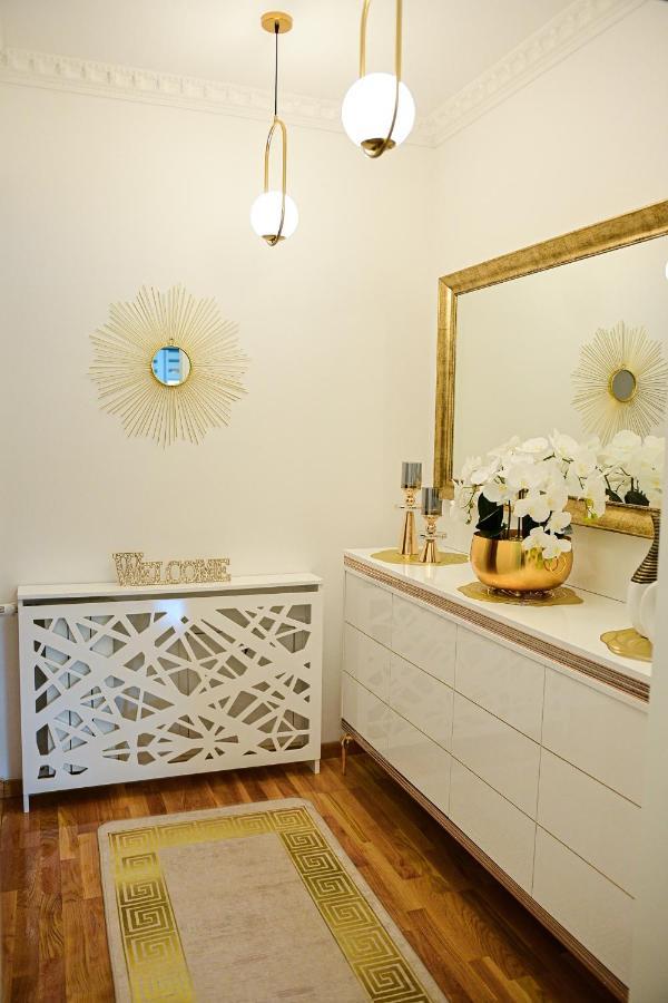טוזלה Luxury Apartment Karic Free Parking מראה חיצוני תמונה