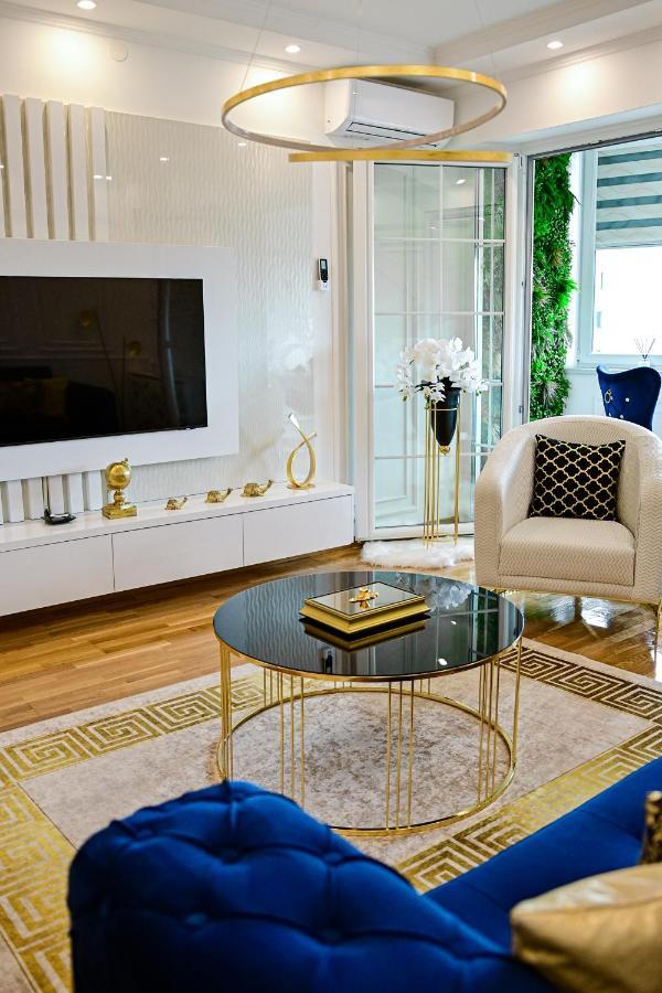 טוזלה Luxury Apartment Karic Free Parking מראה חיצוני תמונה